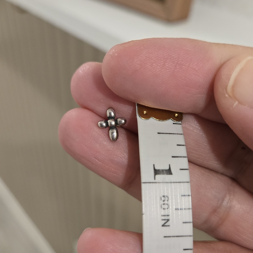 James Avery Retired Earrings - Picture 5 of 5